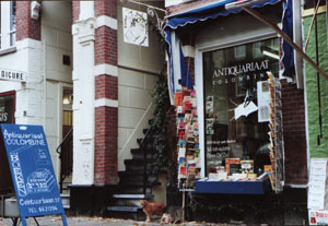 Store window of Colombine